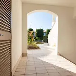 Apartment Pool-view Flat With Fenced Garden *