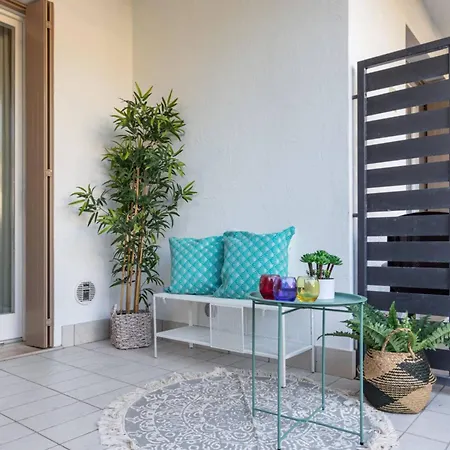 아파트 Pool-view Flat With Fenced Garden 비비오네