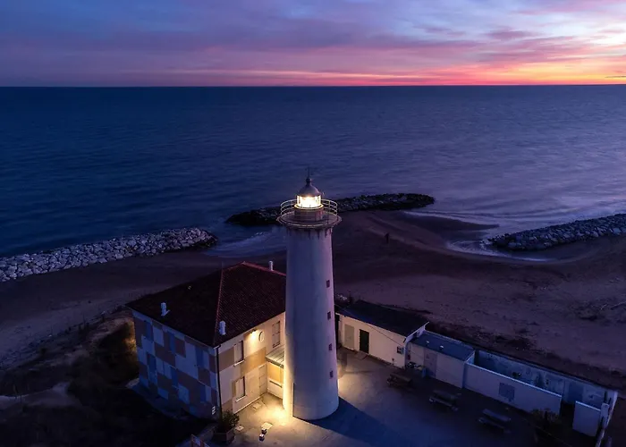 Apartman Pool-view Flat With Fenced Garden
