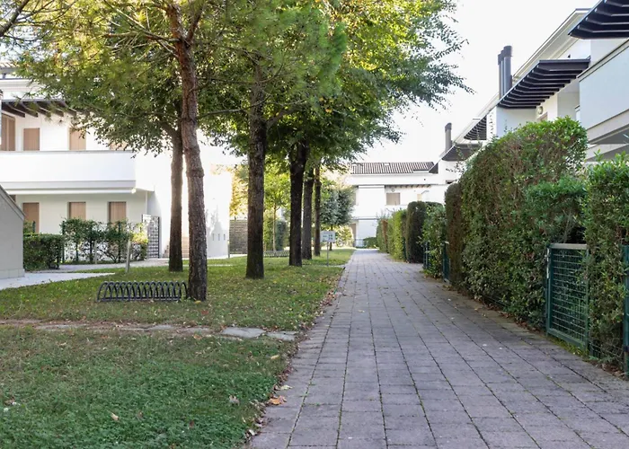 Apartman Pool-view Flat With Fenced Garden Bibione